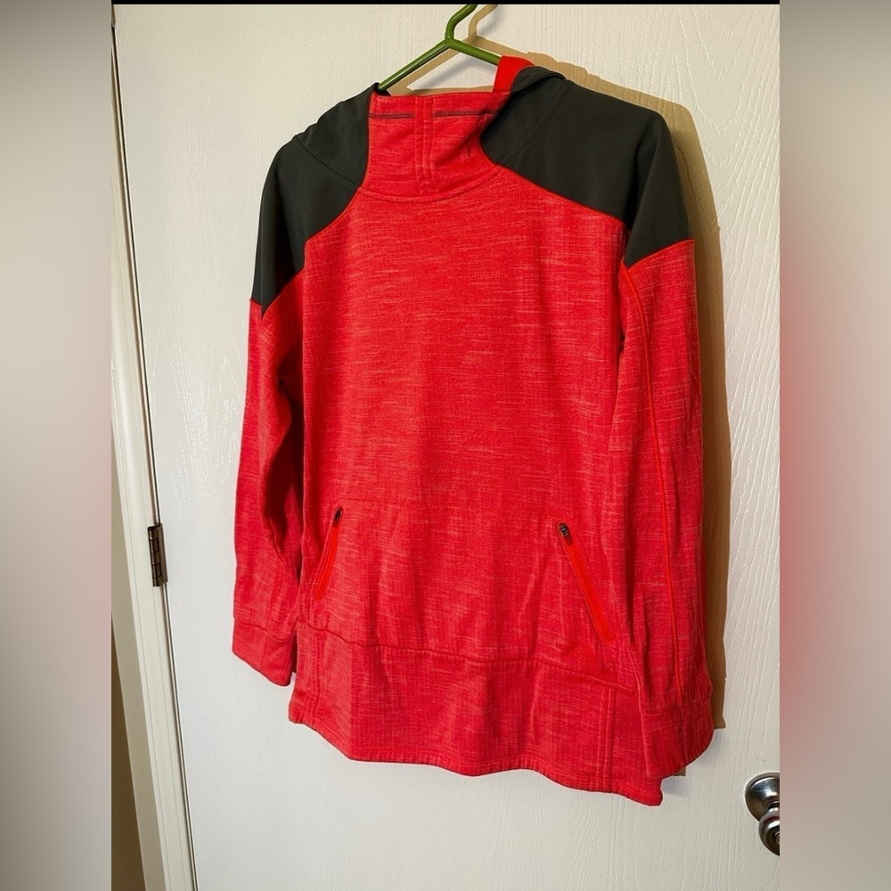 THE NORTH FACE pullover hoodie